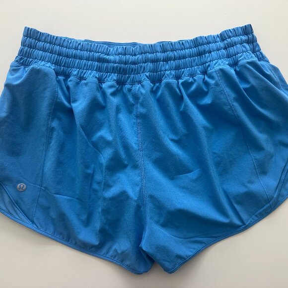 lululemon hot hotty shorts - Picture 2 of 3